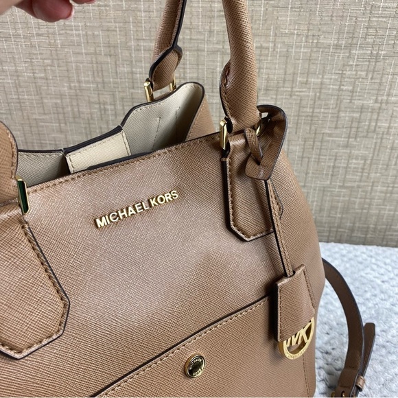 Michael Kors Greenwich Large Saffiano Leather Grab Bag Satchel Crossbody Tan - Picture 4 of 15